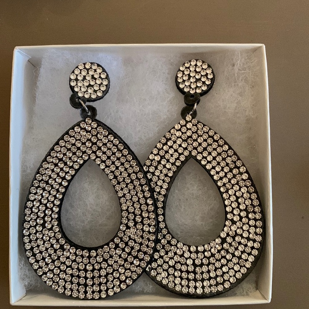 Great earring on a post